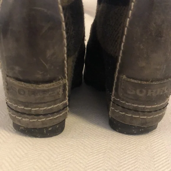 Sorel pdx green plaid wedge boots size 5.5/6 - Picture 4 of 9